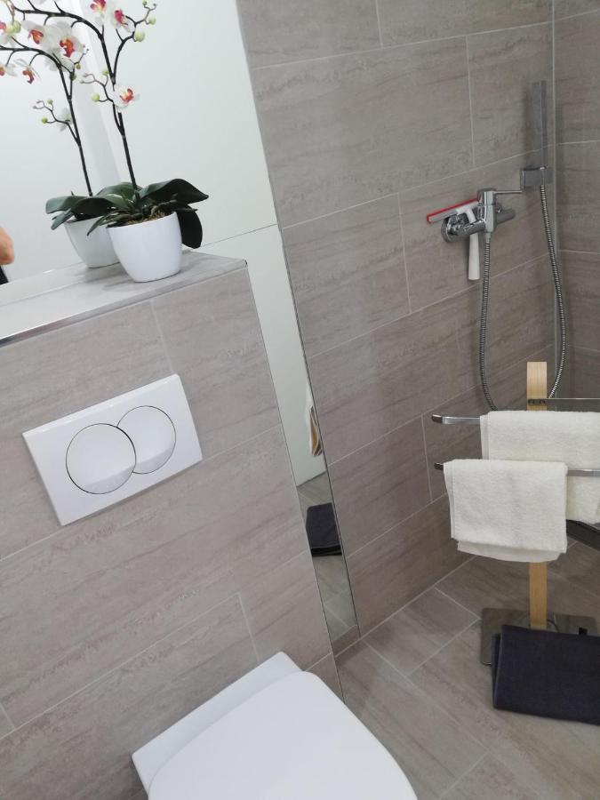 Apartmani Deluxe Jasenice  Eksteriør billede