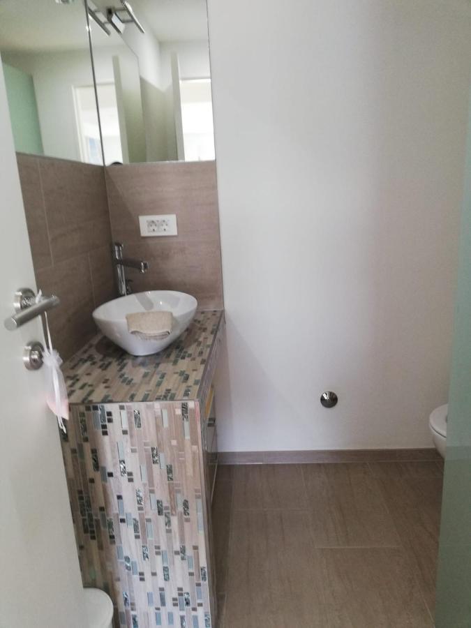 Apartmani Deluxe Jasenice  Eksteriør billede