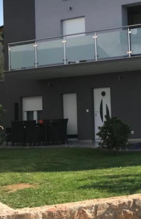 Apartmani Deluxe Jasenice  Eksteriør billede